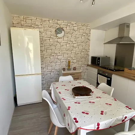 Charmante Maison De Village A Avec Jardin Et Climatisation - Fr-1-732-110 أرجيليه- سور- مير