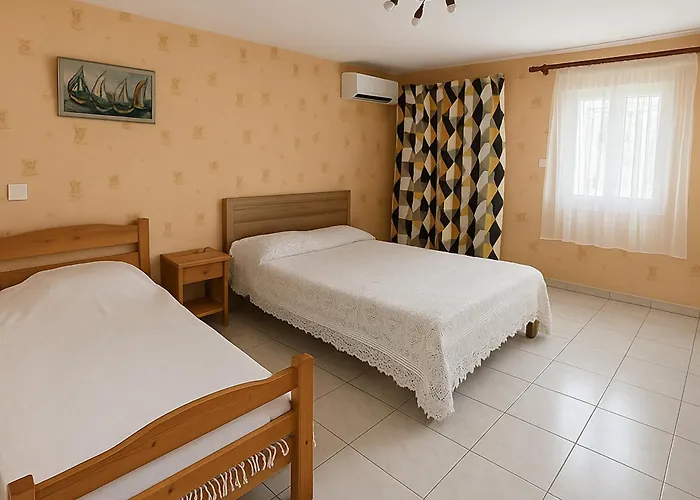 Charmante Maison De Village A Avec Jardin Et Climatisation - Fr-1-732-110 Дом отдыха *