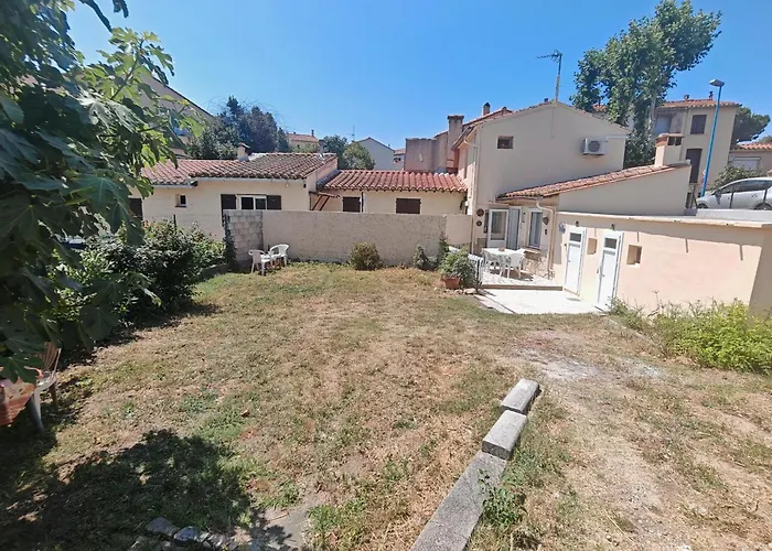 Charmante Maison De Village A Avec Jardin Et Climatisation - Fr-1-732-110 *